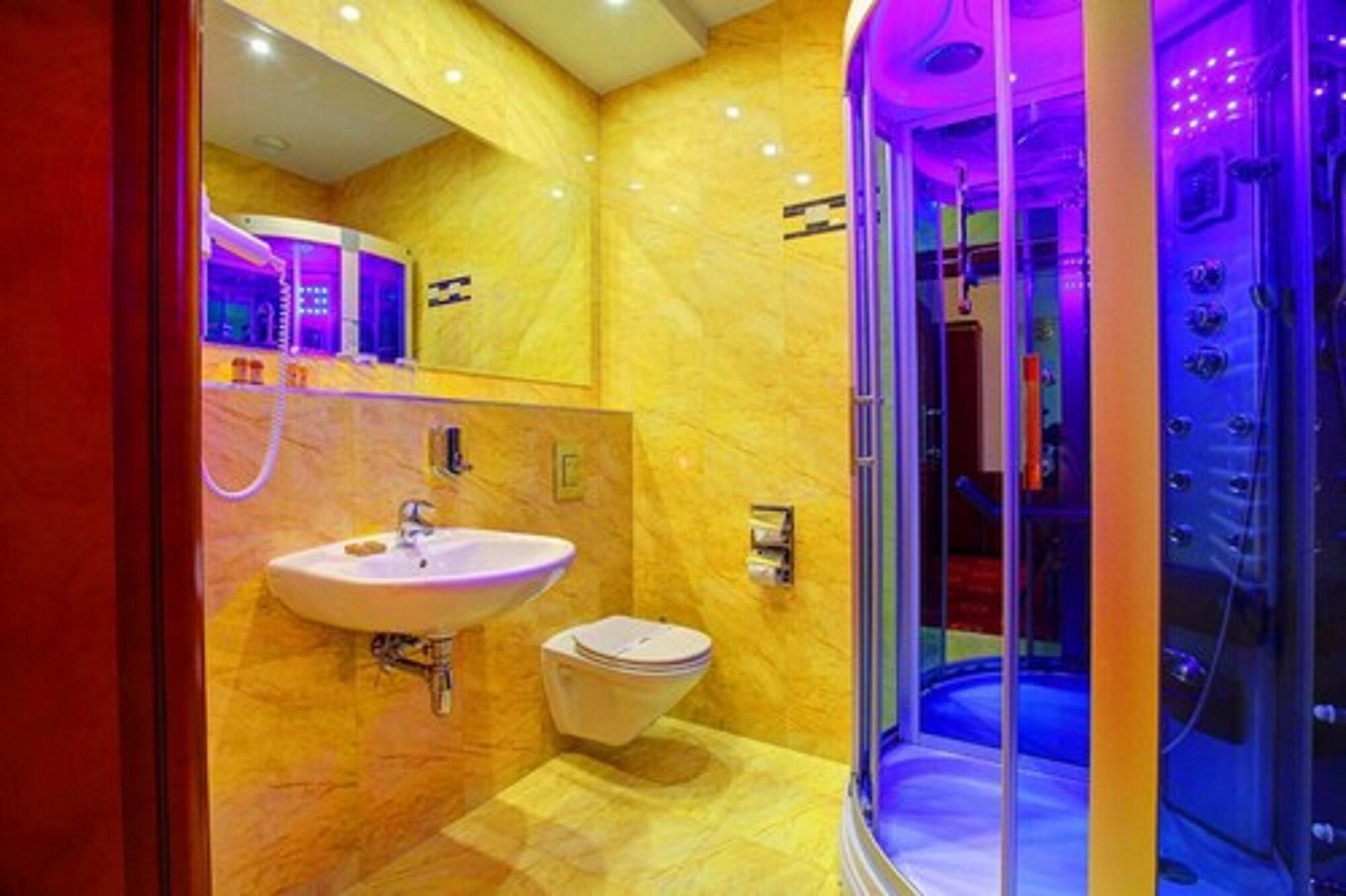 Hotel Holiday Park Βαρσοβία Εξωτερικό φωτογραφία